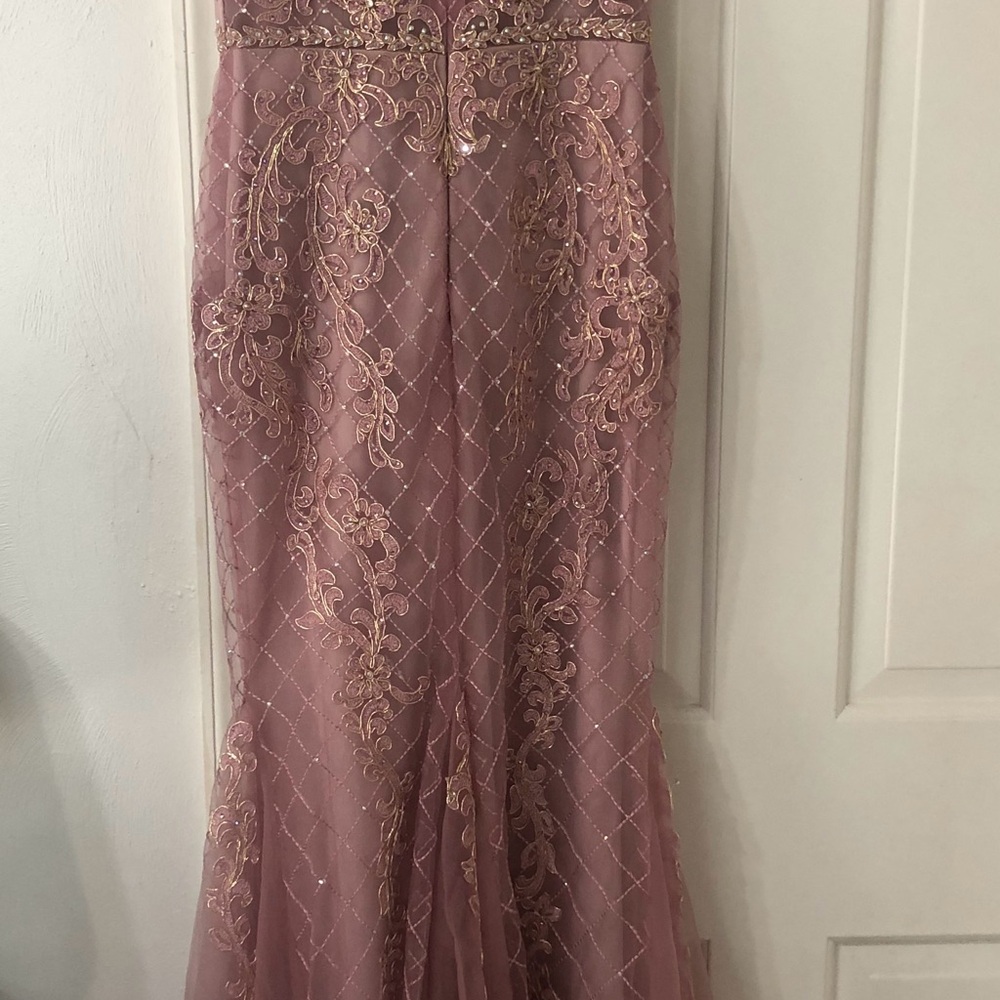 Elegant Rose Pink Beaded Lace Evening Gown - Picture 3 of 7